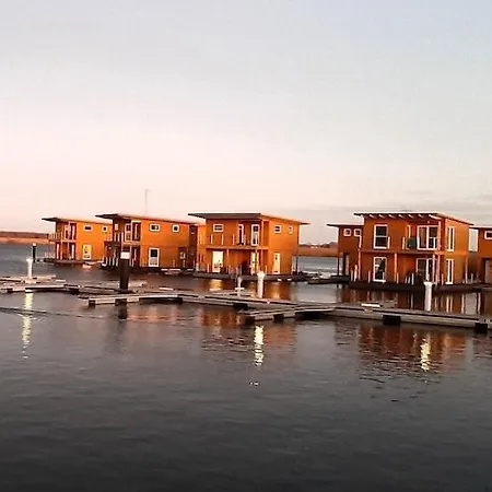 Hausboot In Am Bodden