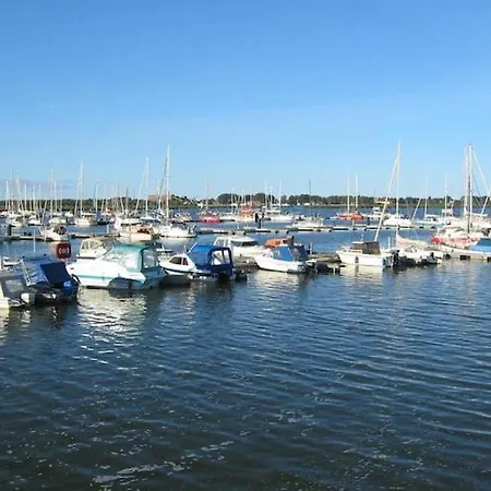 Hausboot In Am Bodden * Kröslin