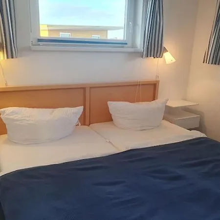 Hausboot In Am Bodden Botel